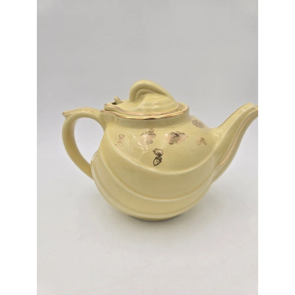 Hall China Yellow Teapot Gold‎ Leaf Acorn Swirl Pattern Vintage Ceramic